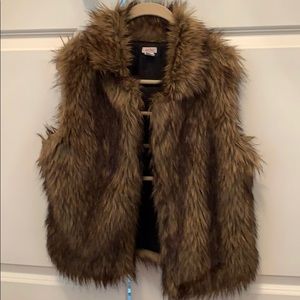 Faux fur vest size small